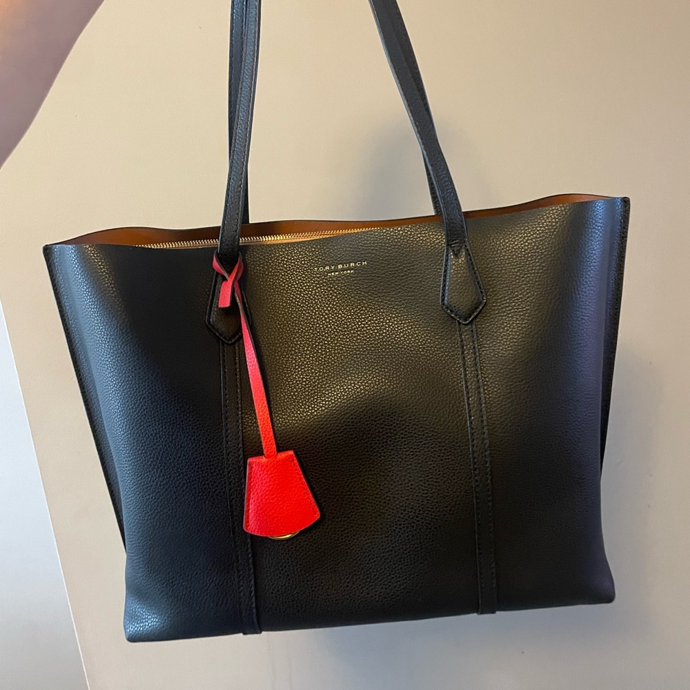 ❌ SOLD Tory Burch Perry Tote ❌